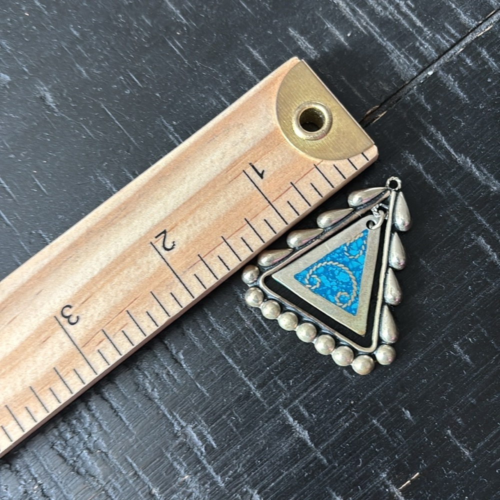 Signed Vintage Alpaca Silver Tone and Blue Triangle Pendant Geometric 3D - Picture 5 of 6